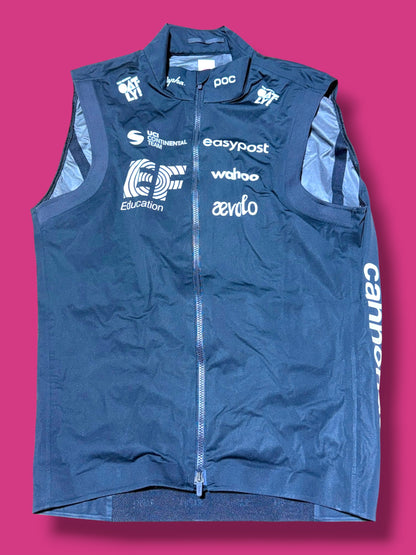 Lightweight Packable Rain Vest / Gilet | EF Education Aevolo | Rapha Men's Pro Kit