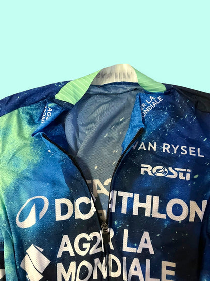 Roadsuit Aerosuit WARBASSE USA Racing Body Domina  | Decathlon AG2R La Mondiale  | Rosti | Pro Cycling Kit